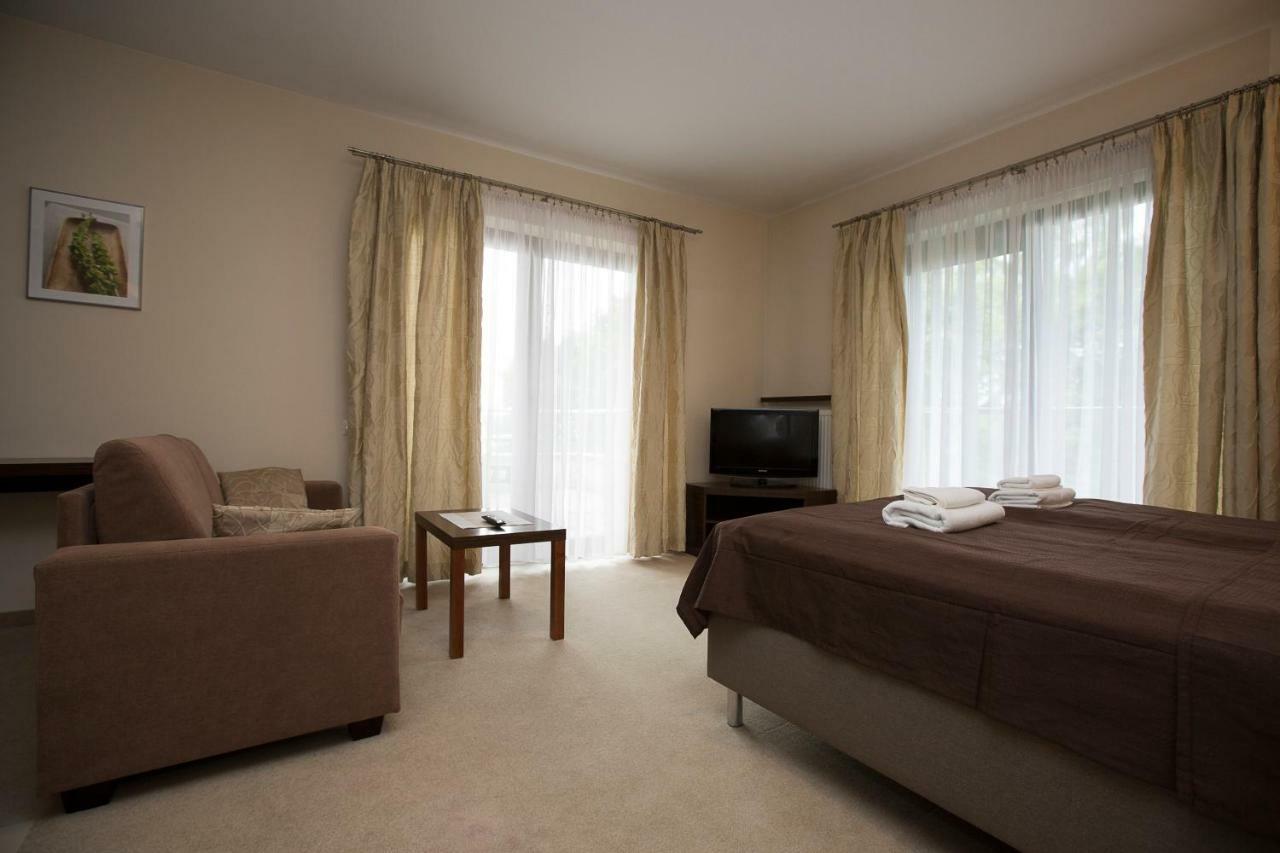 Willa Port Apartament Lilia Ostroda Ngoại thất bức ảnh