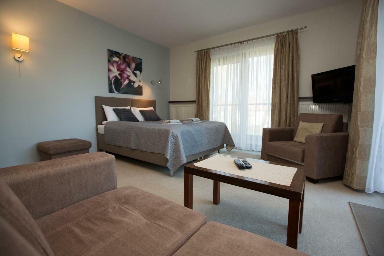 Willa Port Apartament Lilia Ostroda Ngoại thất bức ảnh